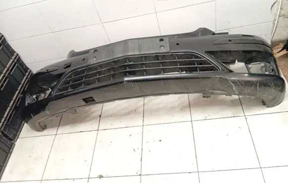 Mercedes-Benz R W251 Front bumper A2518850065