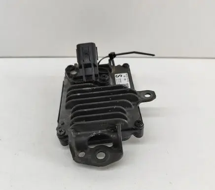 Toyota RAV 4 (XA50) Distronic sensor radar 2301008017 10R059602