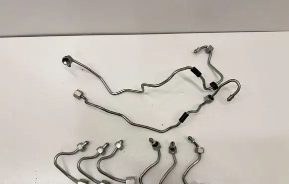 BMW 5 F10 F11 Fuel line pipe 