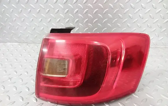 Volkswagen Jetta VI Rear/tail lights