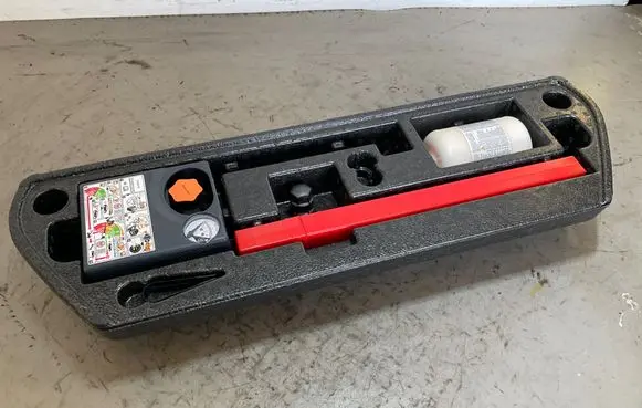 Polestar 2 Tool set 32340719 32243233