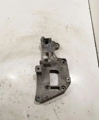 Volkswagen Golf V Generator/alternator bracket 06f903143F