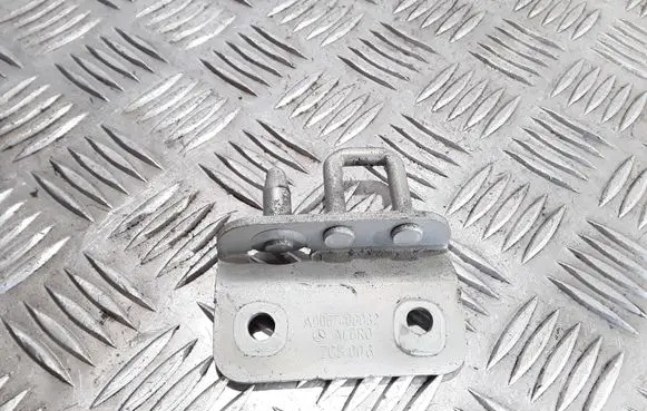 Volkswagen Crafter Loading door lock loop/hook striker A9067400032