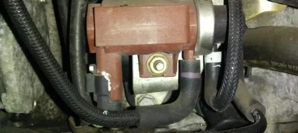 Citroen C4 I Turbo solenoid valve 9652570180 70096803