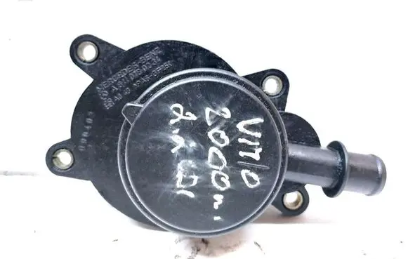 Mercedes-Benz Vito Viano W638 Breather/breather pipe/hose A6110160234