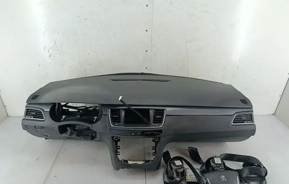 Peugeot 508 Dashboard