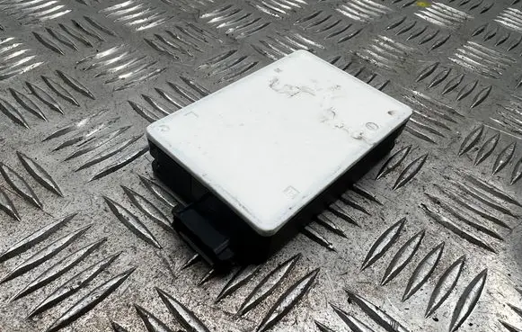 Mercedes-Benz GLC X253 C253 Distronic sensor radar A0009058104 6208428 A0009028824