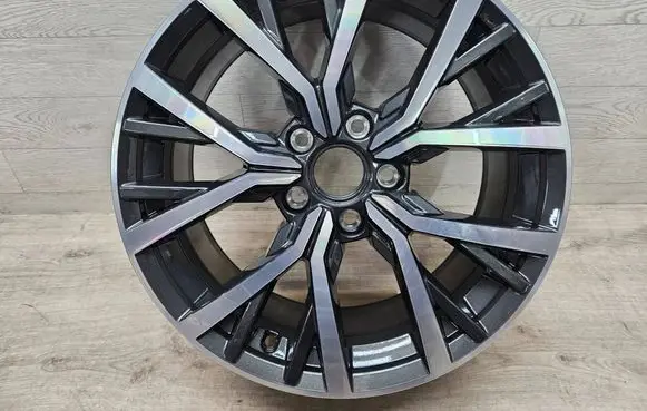 Volkswagen Tiguan Allspace R17 alloy rim 5NN601025K