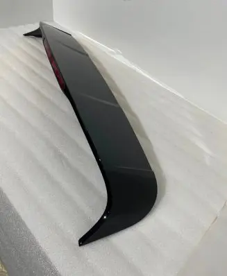 Tailgate/trunk spoiler