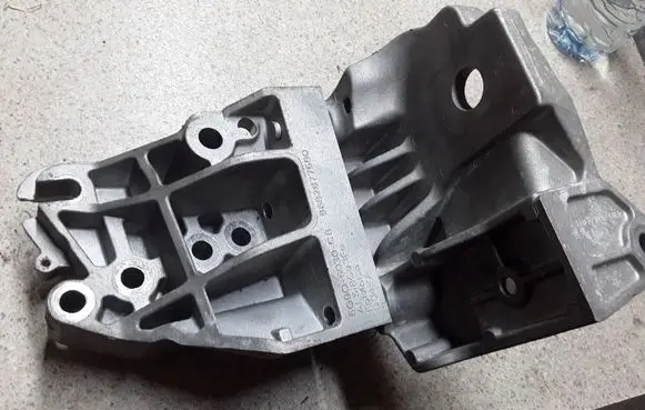 Land Rover Evoque I Engine mounting bracket 6G9Q6030CB EJ326P096AA