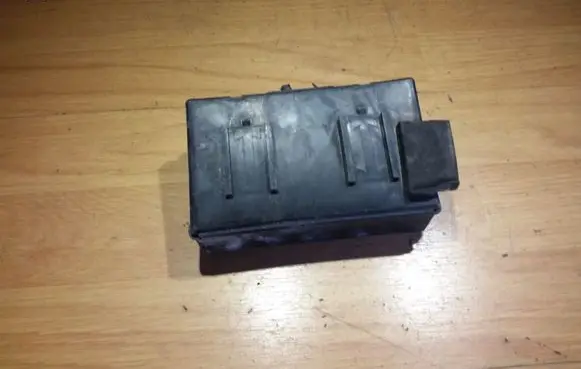 Peugeot 406 Fuse module 9632229480