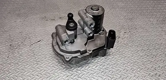 Audi A6 S6 C6 4F Intake manifold valve actuator/motor 059129086M