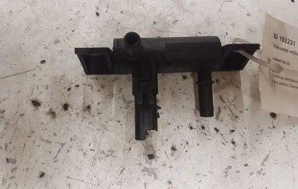Valve vacuum