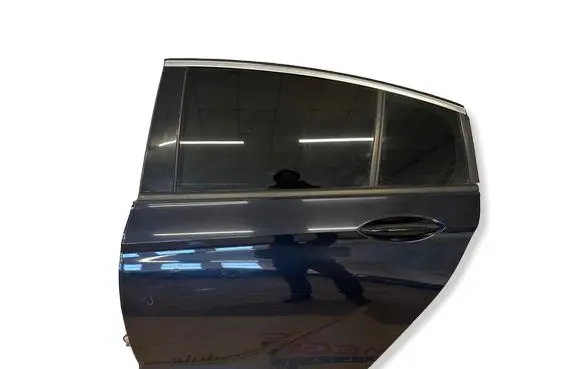 Opel Insignia B Rear door 