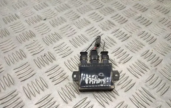 Ford Kuga II Trunk lid opening control unit C84400102