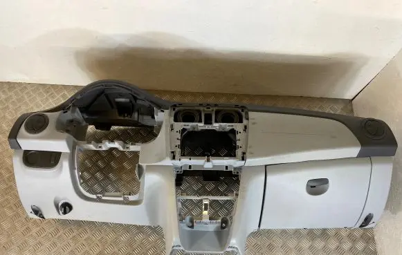 Dacia Sandero Dashboard 278600249R 144034