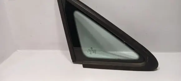 Volkswagen Caddy Rear vent window glass 001057
