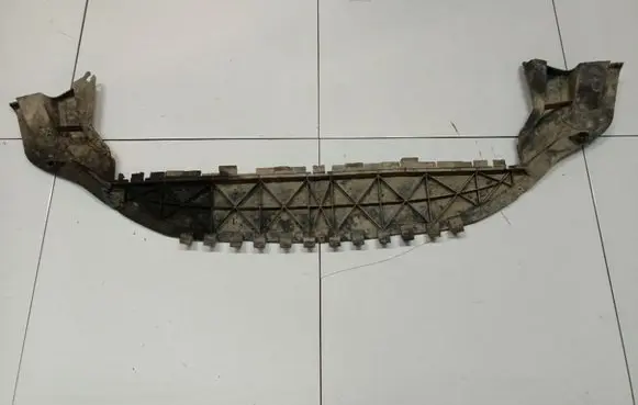Volvo S40 Engine splash shield/under tray