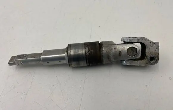 Volvo V70 Steering column universal joint W3166594