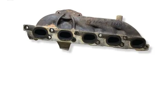 Volvo XC90 Exhaust manifold 30637921