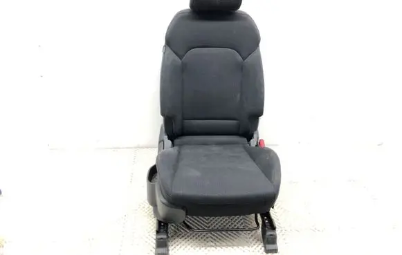 KIA Carens III Front passenger seat 