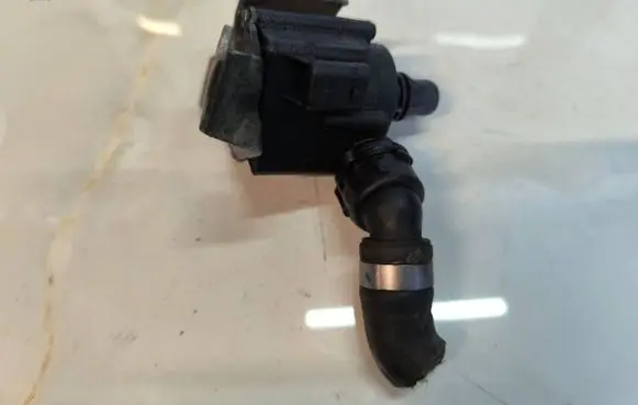 BMW X4 F26 Electric auxiliary coolant/water pump 8511748 704125200 14T14970669