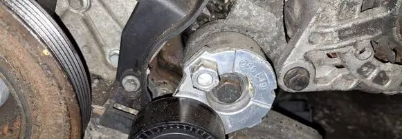 Nissan Note (E11) Generator/alternator belt tensioner 950649