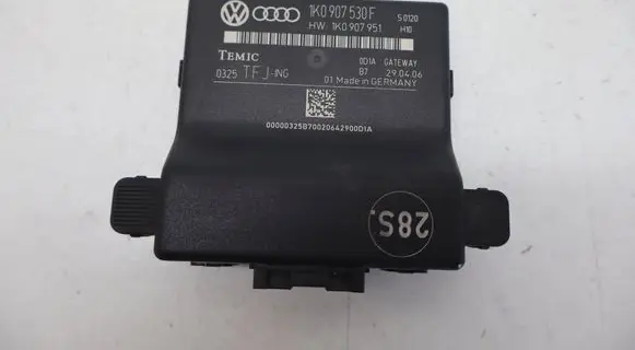 Volkswagen Touran I Gateway control module 1K0907530F