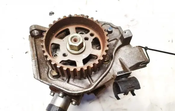 Volvo V50 Fuel injection high pressure pump 0445010102 9656300380
