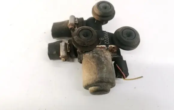 BMW X3 E83 Coolant heater control valve 1147412144 6411-8369805