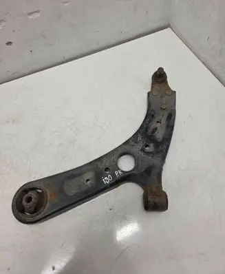 Hyundai i30 Front lower control arm/wishbone 