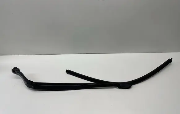 Chrysler Pacifica Front wiper blade arm 2585T2
