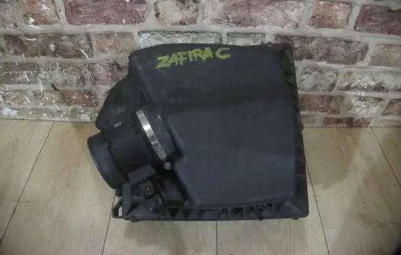 Opel Zafira C Air filter box cover 