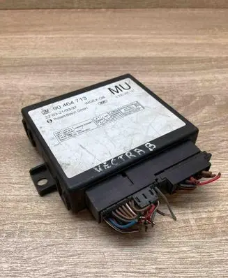 Opel Vectra B Comfort/convenience module 90464713 9330065147 WithPlug