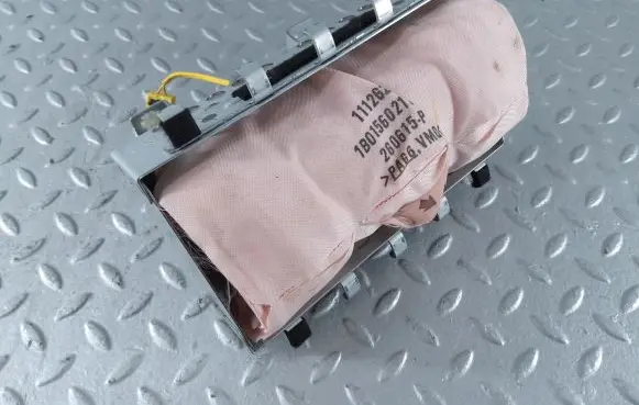 Subaru Outback (BS) Passenger airbag WPS0S018816 TR3FF711688
