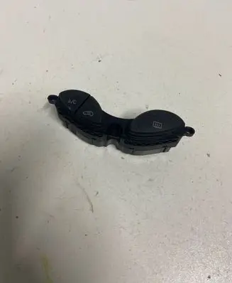 Ford Focus Windscreen/window heater switch YS4T19A945BA