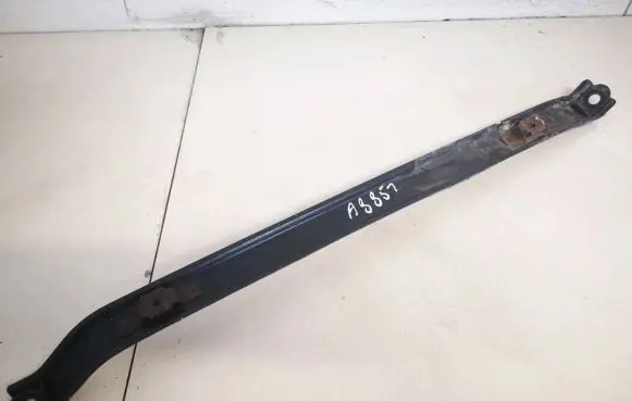 Fuel tank mounting bracket