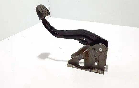 Volkswagen Amarok Brake pedal 2H0721057