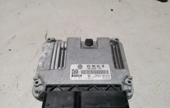 Volkswagen PASSAT B6 Engine control unit/module 03G906021AB 0281012119