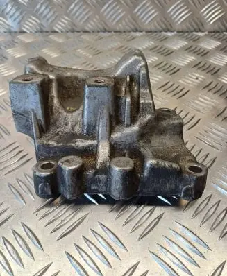Citroen C5 Engine mounting bracket 9656597780