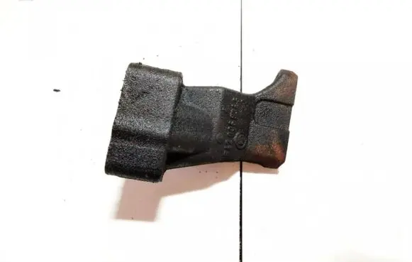 Mercedes-Benz R W251 Engine mounting bracket a6420960345