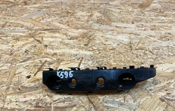 Nissan Pulsar Front bumper mounting bracket 622243ZL0A