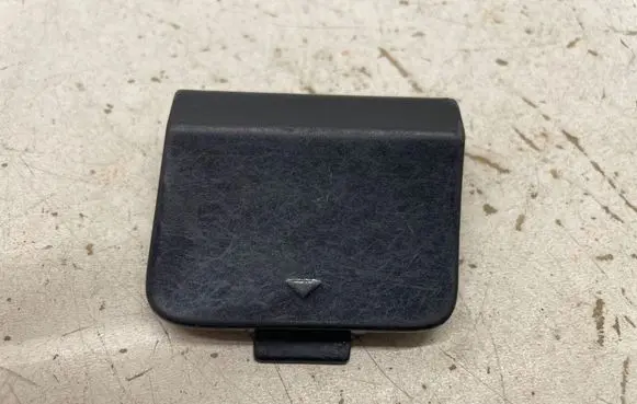 BMW 6 F12 F13 Front tow hook cap/cover 8050383 15857711