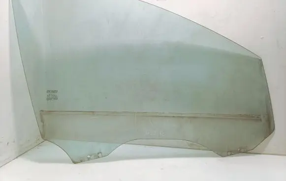 Fiat Croma Front door window glass four-door AS2