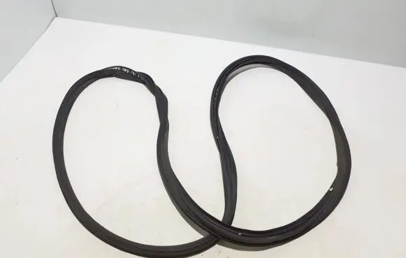Mazda CX-3 Trunk rubber seal (body) D10E62761