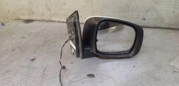 Volkswagen Routan Front door electric wing mirror 05113258AC