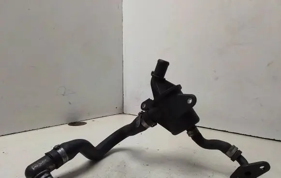 Opel Astra H Oil breather separator 55185372