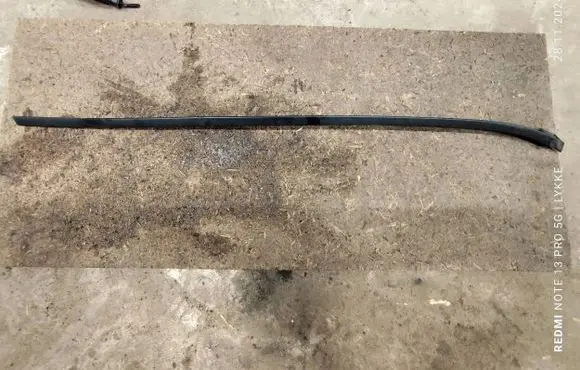 Ford Mondeo MK IV Windshield trim 7S71A03195AD