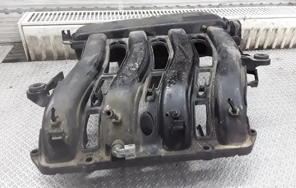 Renault Megane II Intake manifold 8200275053