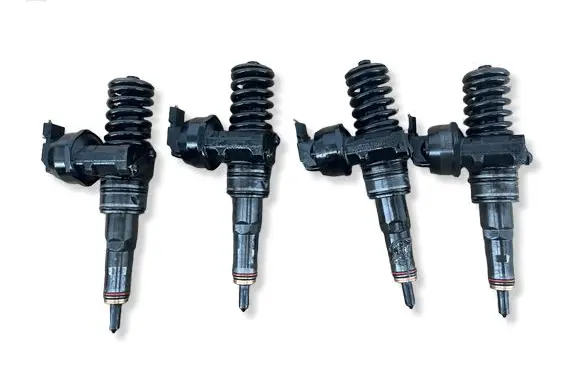 Volkswagen Caddy Fuel injectors set 0414720215 E12022